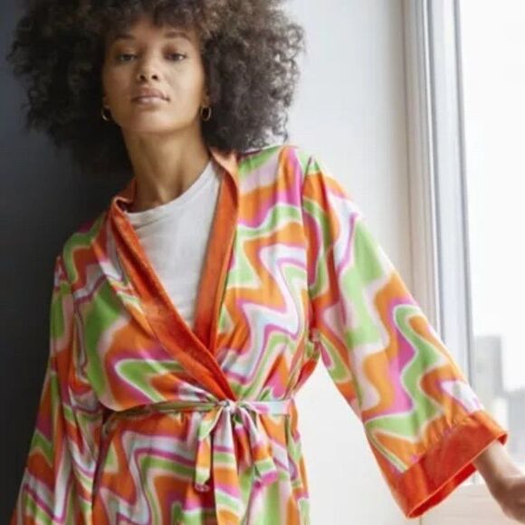 URBAN OUTFITTERS Livie Printed Robe In Orange - Picture 1 of 5